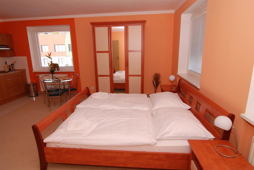 Apartmany Chodov Prag Rum bild