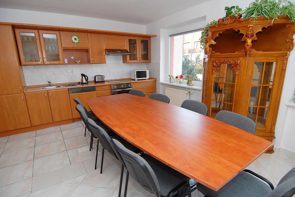 Apartmany Chodov Prag Rum bild