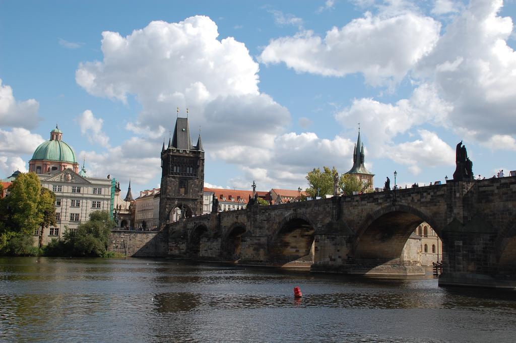 Apartmany Chodov Prag Exteriör bild