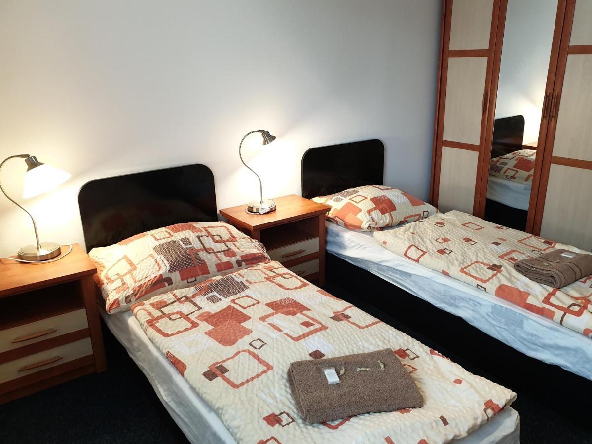 Apartmany Chodov Prag Exteriör bild